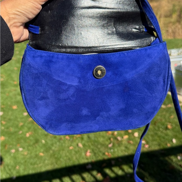 Bally Vintage Suede Colorblock
Shoulder Bag - Blue & Pink, Made in Switzerland - Picture 8 of 12